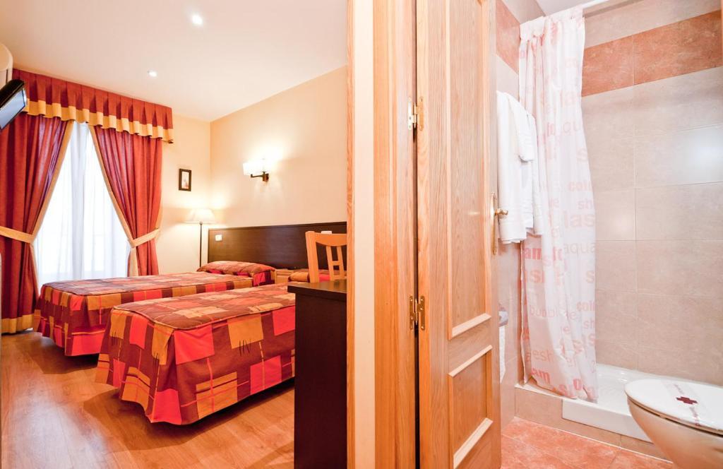 Hostal Las Cortes マドリード エクステリア 写真